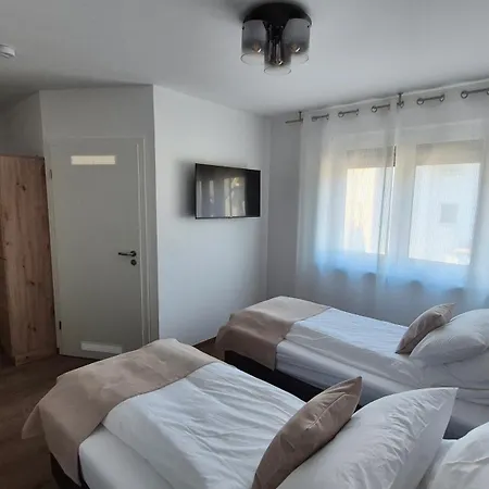 ゲストハウス Seibel Doppel-zweibettzimmer Mit Bad *