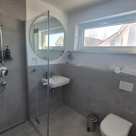 Seibel Doppel-zweibettzimmer Mit Bad ゲストハウス